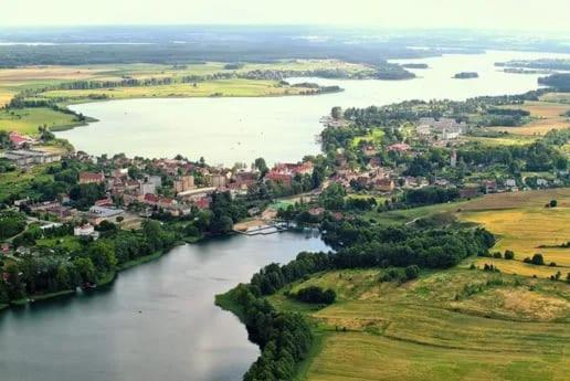 Mazury Max Nad Jeziorem W Rynie Ryn (Warmian-Masurian)